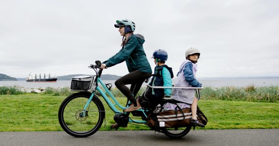 Bicycle Riding Safety Tips for the Whole Family